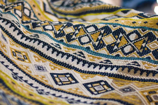 Soie imprimée — mosaïque in Bamako – Touré Textiles