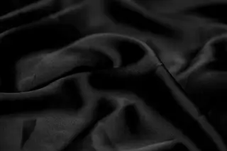 Soie satinée — noir onyx