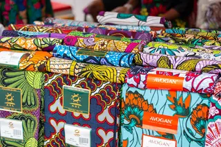 Wax multicolore — marché des couleurs